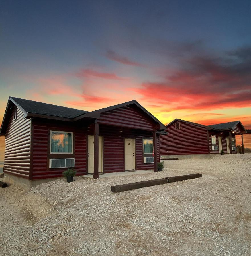 The Woods Lodging Kingston Bagian luar foto