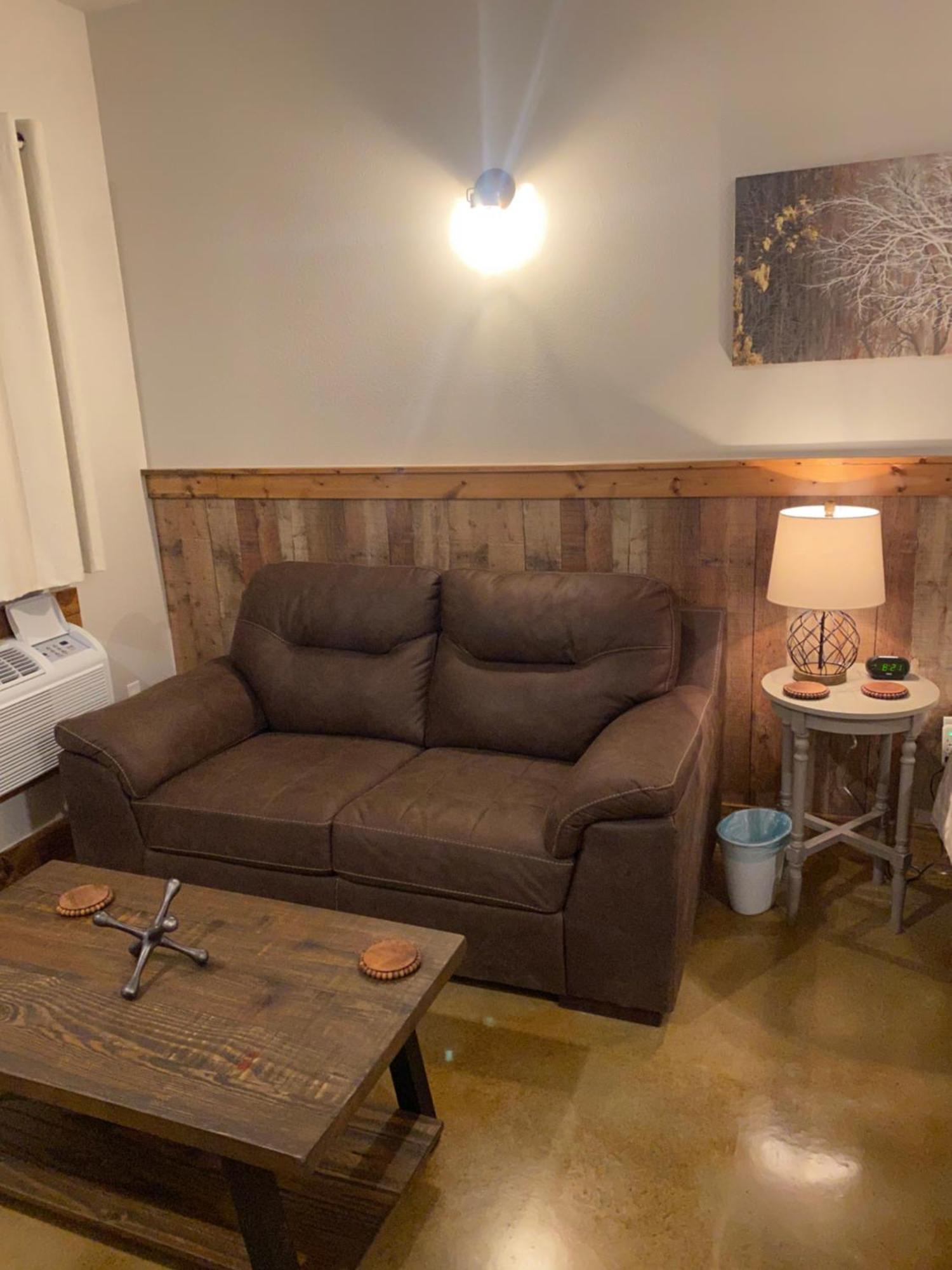 The Woods Lodging Kingston Ruang foto